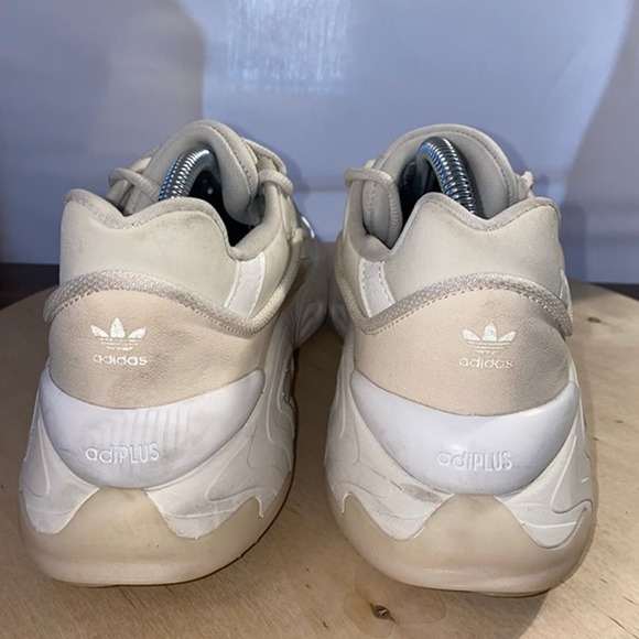 Adidas OZNOVA mens size 10 - Picture 4 of 5